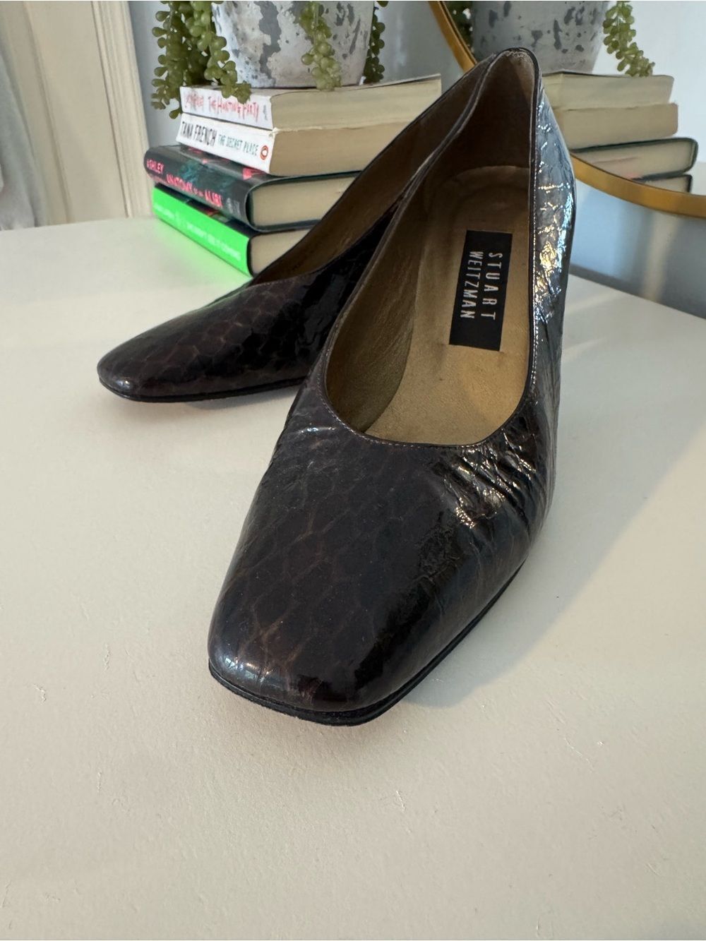 Stuart Weitzman Leather Pumps Dark Brown Size 8.5 Vintage